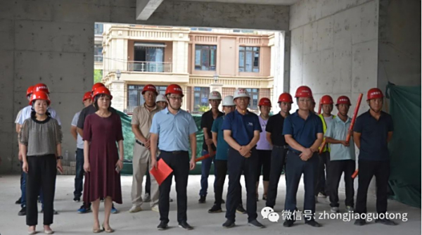 喜庆！我们的科研大楼封顶啦！