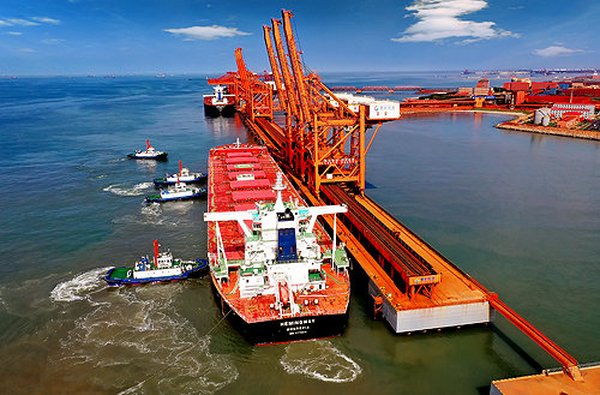 曹妃甸港：昔日沙岛“变”巨港，盐碱地上“建”新城