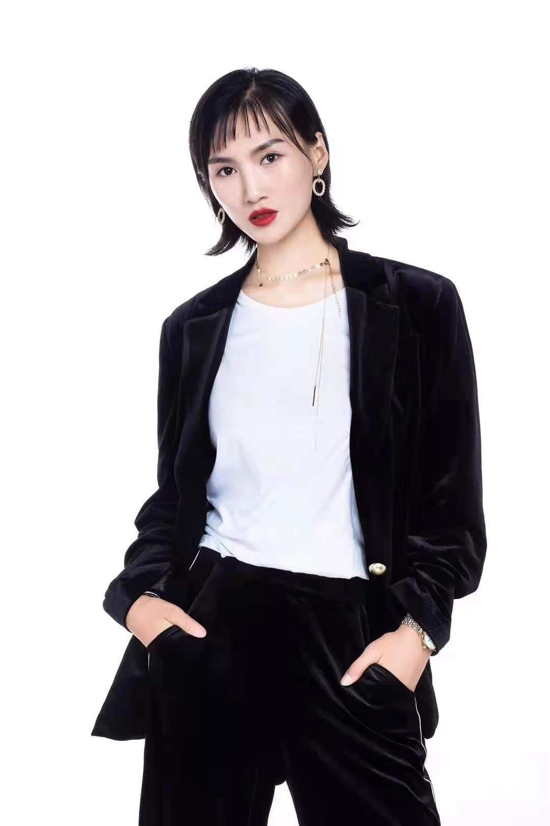 潘琳达