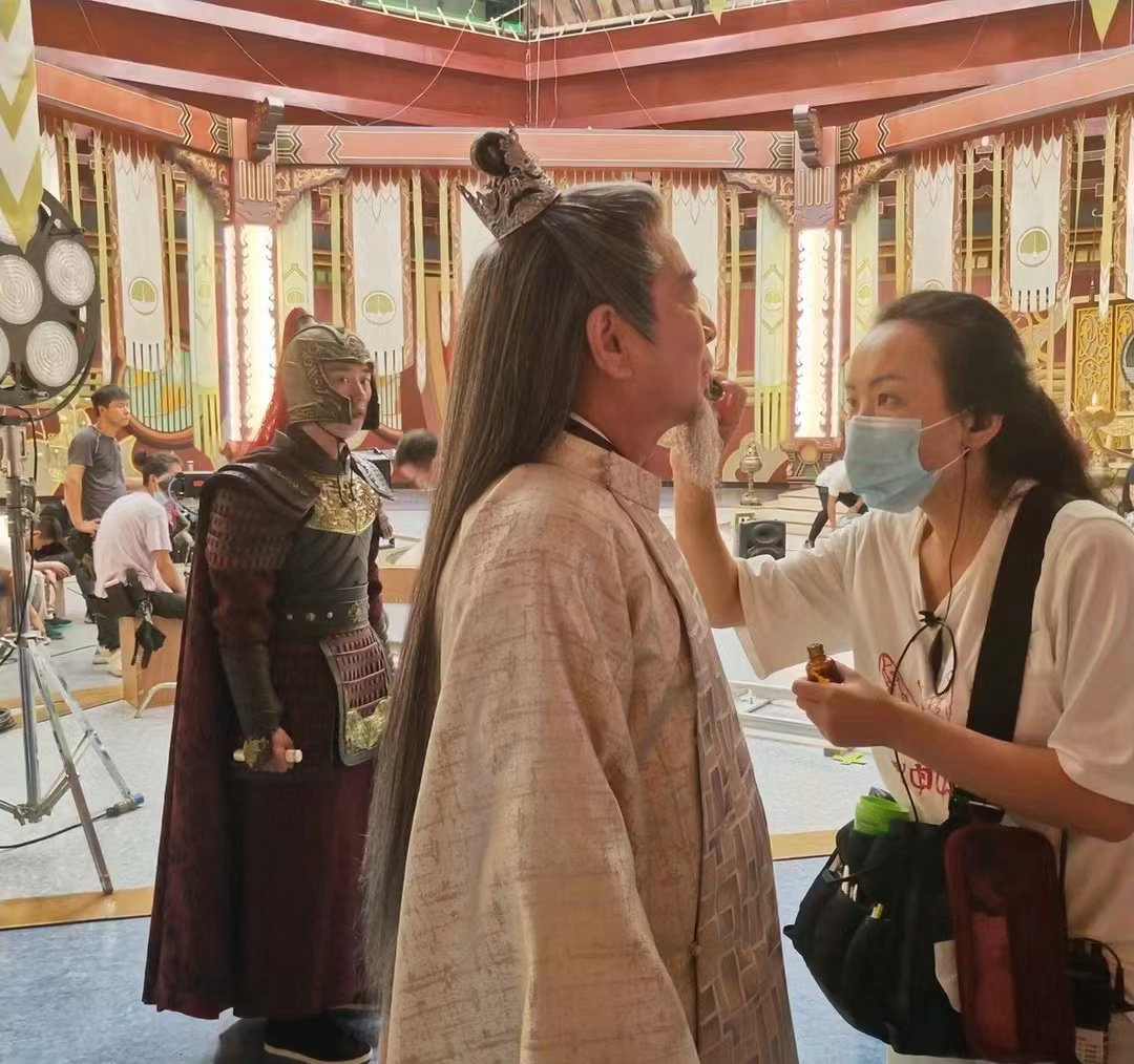 影视梳妆化妆全能班