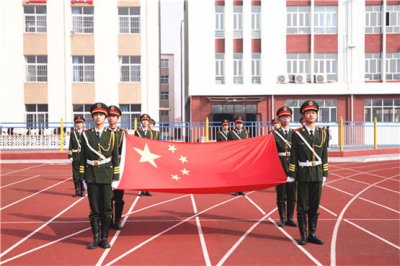 让青春在奉献中闪光——我校举行“青春心向党 献礼一百年”党史教育活动暨“职教正能量”志愿服务队活动启动仪式