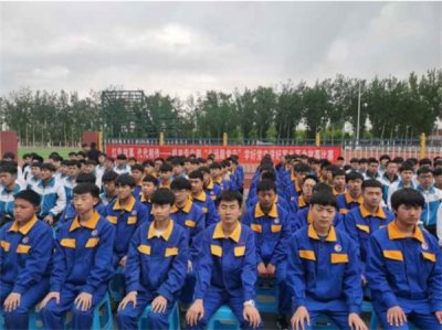 红色故事 代代相传——我校机电专业部开展永远跟党走 学好党史 讲好家乡革命故事演讲比赛