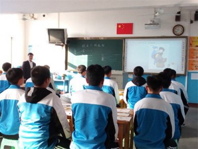 数度讲课总有惊喜，“一讲一评”圆满落幕