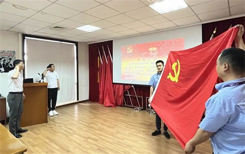 到企业过党日，特别的感动特别的意义