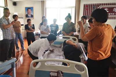 联手推进养老服务技能培训,助力“银发经济”发展