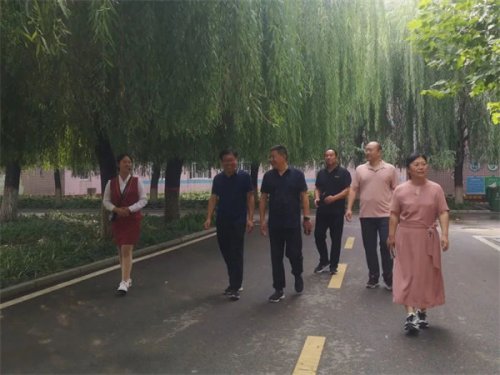 张家口市兄弟学校来我校考察交流