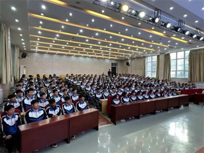 【规范教育】爱，从感恩开始