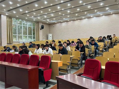 我校召开2024年普通高校招生报名培训会