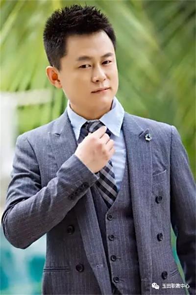 齐维峰：胸有凌云志，无高不可攀