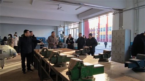 我校开展寒假前安全隐患大排查