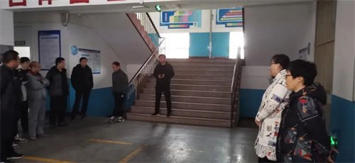 机加专业部开展宿舍安全卫生大联查