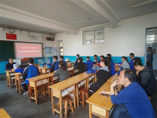 让生活更有序——机加专业部开展劳动教育技能培训