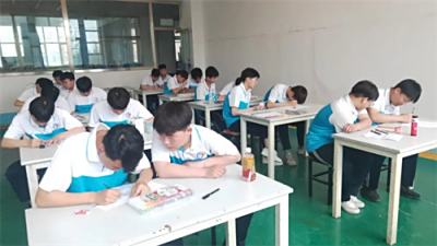 【玉田职教中心】机修专业部举行第十八届技能节手抄报比赛