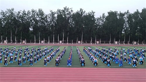 五四精神传薪火 青春奋斗绽芳华——我校开展2024年入团积极分子主题团课