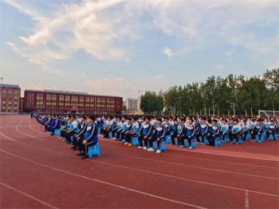 树文明新风 展青春风采——我校开展校园文明行为倡议活动