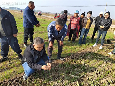 玉田职教中心开展高素质农民培训跟踪服务活动
