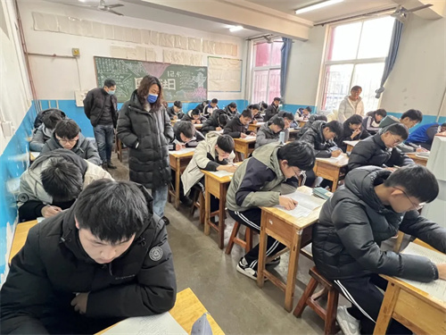 【玉田职教中心】奋楫扬帆，共赴期末——我校顺利举行2024-2025学年第一学期期末理论考试