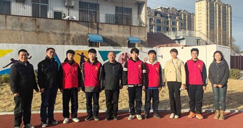 携手共绘文化墙 两校融合谱新篇——玉田职教中心玉田技工学校助力玉田三中文化建设