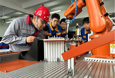 【玉田职教中心匠心琢玉出良师系列之十】技能大赛优秀指导教师——姚建东