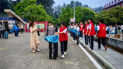 玉田职教中心双区联动，喜迎新生