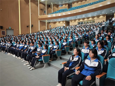 筑牢安全防线 共建和谐校园—鸦鸿桥校区开展安全教育专题活动