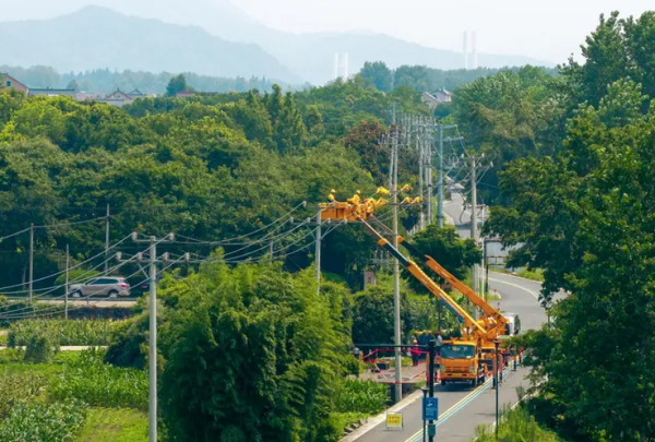 数智科技赋能电力迎峰度夏安全生产