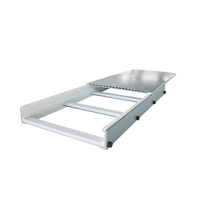 高分子衬金属桥架