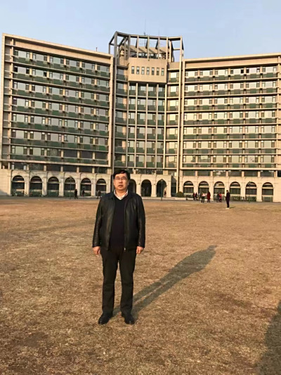 2025 国庆人物  |  当代爱国作家薛毓文作品特刊