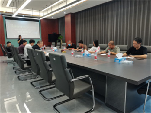 迁安职教中心与迁安鼎泰五金举行“两基地”授牌仪式