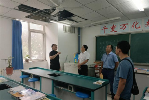 “安全第一，预防为主”——迁安职教中心领导对综合实训中心进行设备安全大检查