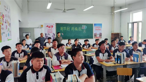 以查促学 以查促教——迁安职教中心机电工程系扎实开展新学期巡课工作