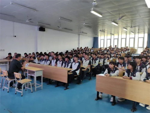 生命重于泰山 安全高于一切——迁安职教中心冶金工程系召开学生实习安全教育会