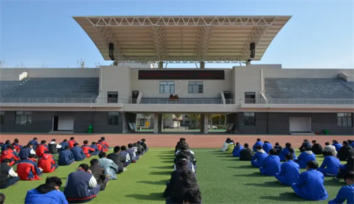 与纪律同行 树文明新风 ——迁安职教中心装备制造工程系召开全体学生集体班会