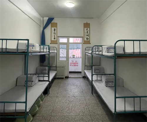 “宿”我风采 爱在心“舍”——记迁安职教中心机电工程系标兵宿舍评比活动
