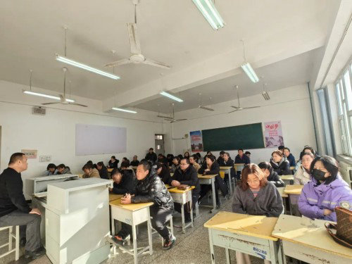 筑牢师德底线 恪守教育初心——迁安职教中心装备制造工程系召开师德师风警示教育会