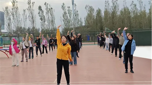 迁安市职教中心 “师道锦韵” 八段锦社团正式开班