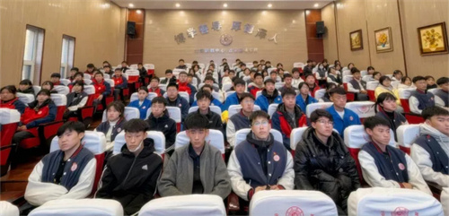 匠心铸山河 青春报祖国——迁安职教中心（技师学院）开展专题团课活动