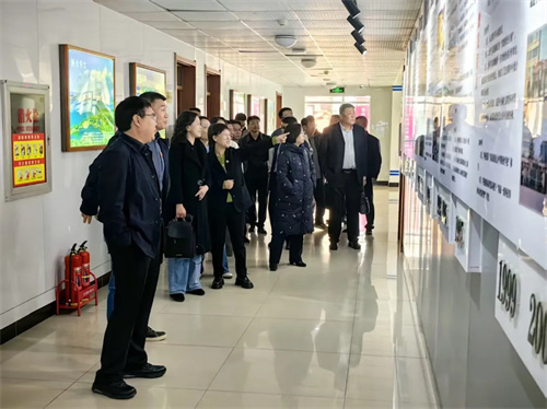 石家庄装备制造学校领导一行莅临迁安职教中心考察交流