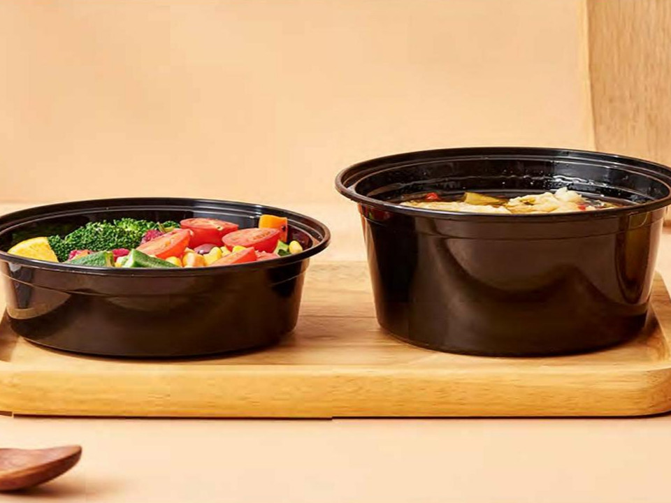 Black Bottom Clear Top Entrée Tray