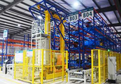 塑料托盤在某電（diàn）力行業立體（tǐ）庫使用場景