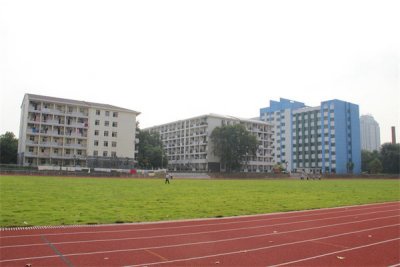 合肥通用职业技术学院操场