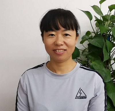 老人护理  周阿姨