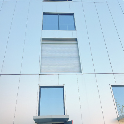 西朗门业提升门：工业吊装专用门