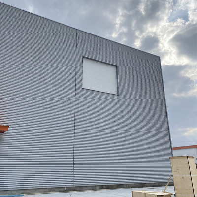 吊装口抗风保温提升门