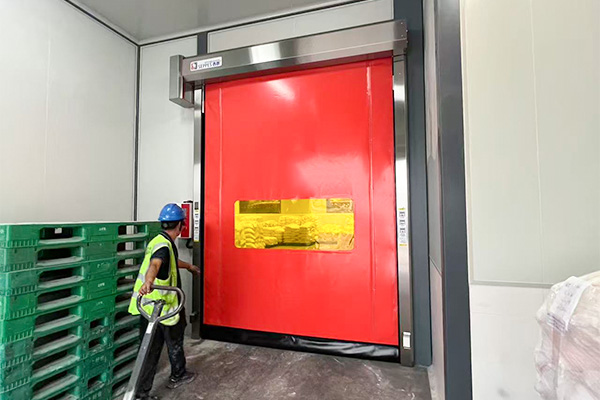 西朗门业拉链快速门