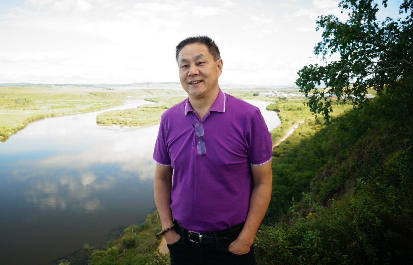 四川盛音乐器公司董事长黄茂强先生