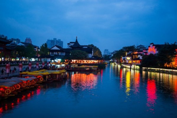 夫子庙秦淮风光带：桨声灯影里的千年金陵