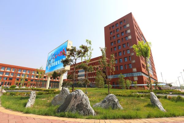 习近平总书记：要重视发展职业技术教育