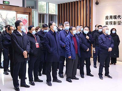 新疆考察团到中原粮食多福多参观考察