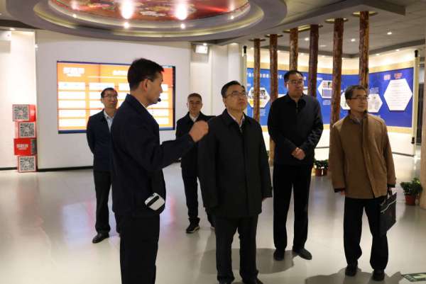 中国粮油学会理事长卢景波一行到多福多参观调研